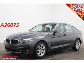 okazja samochody osobowe BMW 3-serie 318d SportLine Leder HUD Navi Clima Cruise Camera SHZ 49.849 km! 2016/7