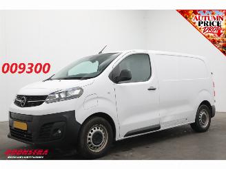 skadebil bedrijf Opel Vivaro-e L2 75 kWh Cruise Navi Apple/Android Camera PDC 2023/3