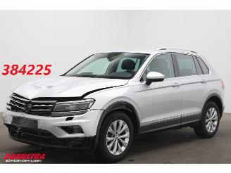 uszkodzony samochody osobowe Volkswagen Tiguan 1.5 TSI DSG ACT Highline ACC Navi SHZ Apple/Android Camera PDC 2019/6