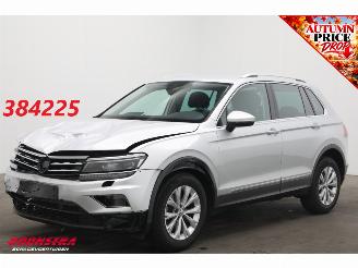 Voiture accidenté Volkswagen Tiguan 1.5 TSI DSG ACT Highline ACC Navi SHZ Apple/Android Camera PDC 2019/6