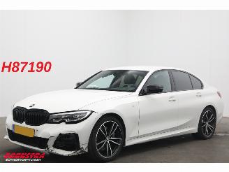 Vaurioauto  passenger cars BMW 3-serie 320i HE-Edition M Sport Aut. SHZ LED Clima PDC Cruise Leder 2019/10