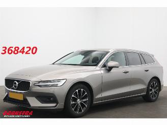 Schadeauto Volvo V-60 2.0 T4 Aut. Momentum ACC Navi SHZ LrHZ Virtual Apple/Android PDC AHK Clima 2019/11