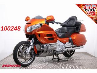 Schade motor Honda GL 1800 Gold Wing Dual C-ABS Deluxe Reverse Cruise 2002/3