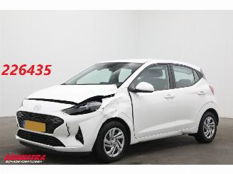Unfallwagen Hyundai I-10 1.0 Comfort Cruise Virtual Apple/Android Airco 2023/9
