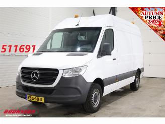 krockskadad bil bedrijf Mercedes Sprinter 315 CDI 9G-tronic L2-H2 RWD Airco Cruise Camera AHK 2023/6