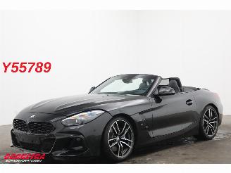 Vaurioauto  passenger cars BMW Z4 Roadster M40i M Sport HUD ACC Navi Virtual Memory Leder SHZ Apple/Android Camera PDC Clima 2026
