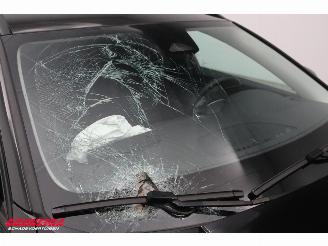 Volvo V-60 2.0 B4 DCT Core ACC Navi Virtual Memory Leder SHZ LrHZ Camera PDC Clima picture 11