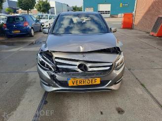 Dezmembrări autoturisme Mercedes B-klasse B (W246/W242), Hatchback, 2011 / 2018 1.6 B-180 BlueEFFICIENCY Turbo 16V 2018/7