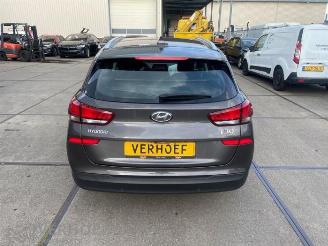 Hyundai I-30 i30 Wagon (PDEF5), Combi, 2017 1.0 T-GDI 12V picture 4