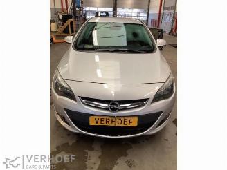 Uttjänta bilar auto Opel Astra Astra J (PC6/PD6/PE6/PF6), Hatchback 5-drs, 2009 / 2015 1.4 Turbo 16V 2012/9