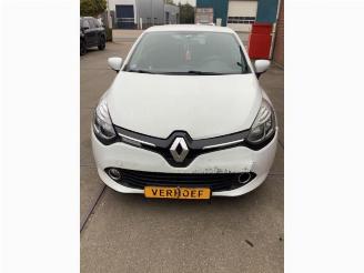 Auto da rottamare Renault Clio Clio IV (5R), Hatchback 5-drs, 2012 / 2021 1.2 16V 2015/7