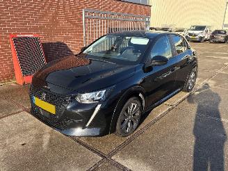 skadebil auto Peugeot 208  2020/12