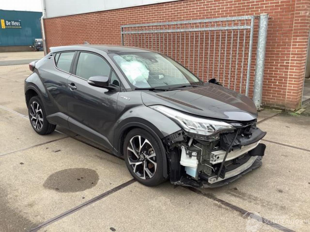 Toyota C-HR C-HR (X1,X5), SUV, 2016 1.8 16V Hybrid