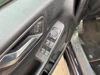 Ford Kuga  picture 15