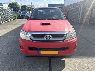 krockskadad bil bedrijf Toyota Hilux  2009/6