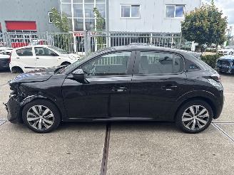 Peugeot 208  picture 3