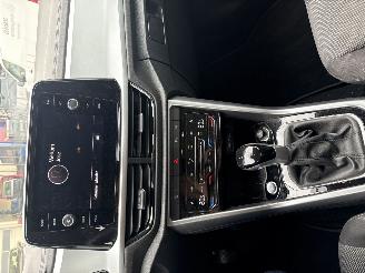 Volkswagen T-Roc  picture 12
