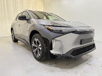 uszkodzony samochody osobowe Toyota bZ4X Electric Active Aut. 2023/10