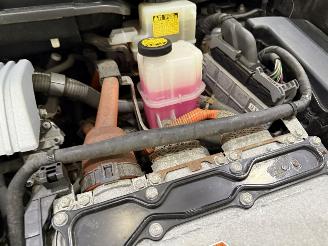 Toyota Prius HB 1.8 Dual VVT-i Hybrid Dynamic picture 46