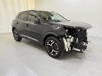Unfallwagen Peugeot 2008 1.2 PureTech 100 Allure 2023/9