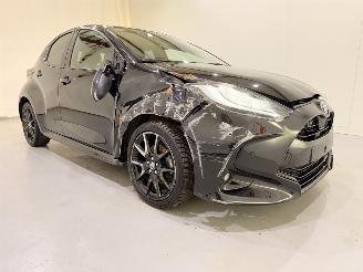 Unfallwagen Toyota Yaris HB 1.5 HEV Comfort Style 2023/2