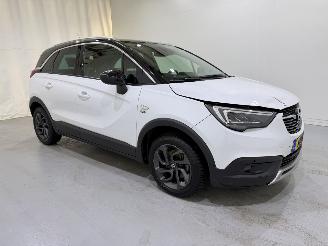 Voiture accidenté Opel Crossland X 1.2 Turbo edition NAP 2020/10