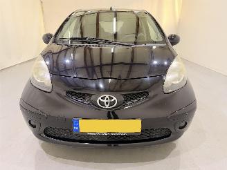 Toyota Aygo HB 1.0-12V Airco picture 2