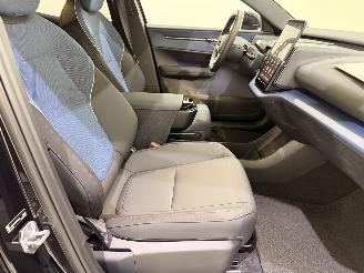 Volvo EX30 Extended Pure 69kWh 200kW picture 35