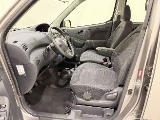 Toyota Yaris-verso 1.5 VVT-i Terra picture 7