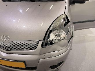 Toyota Yaris-verso 1.5 VVT-i Terra picture 10