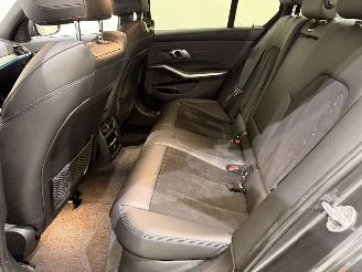 BMW 3-serie Sedan 330e M Sport Aut8 picture 43