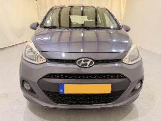 Hyundai I-10 HB 1.0i Blue Go! Navi/Clima picture 2