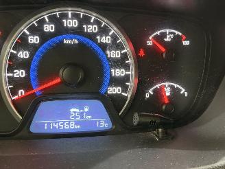 Hyundai I-10 HB 1.0i Blue Go! Navi/Clima picture 18