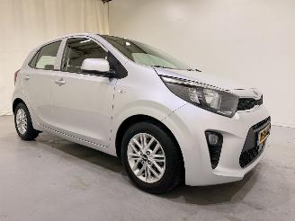Vaurioauto  passenger cars Kia Picanto 1.0 DynamicLine Airco 2021/12