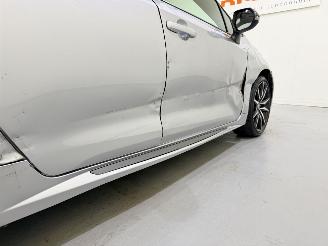 Toyota Corolla HB 1.8 HEV GR Sport picture 11