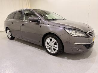 Coche accidentado Peugeot 308 SW 1.6 Blue HDI 120 Executive 2014/11