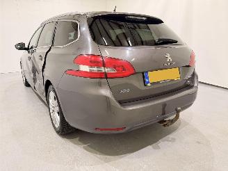 Peugeot 308 SW 1.6 Blue HDI 120 Executive picture 47