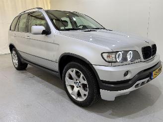 Coche accidentado BMW X5 4.4i V8 Automaat xDrive 2000/9