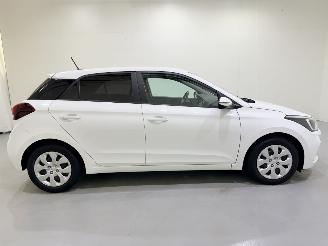 Hyundai I-20 HB 1.0 T-GDI Comfort Automaat picture 31