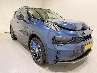  Lynk & Co 01 1.5 Plug-in Hybrid Pano/Apple 2021/11