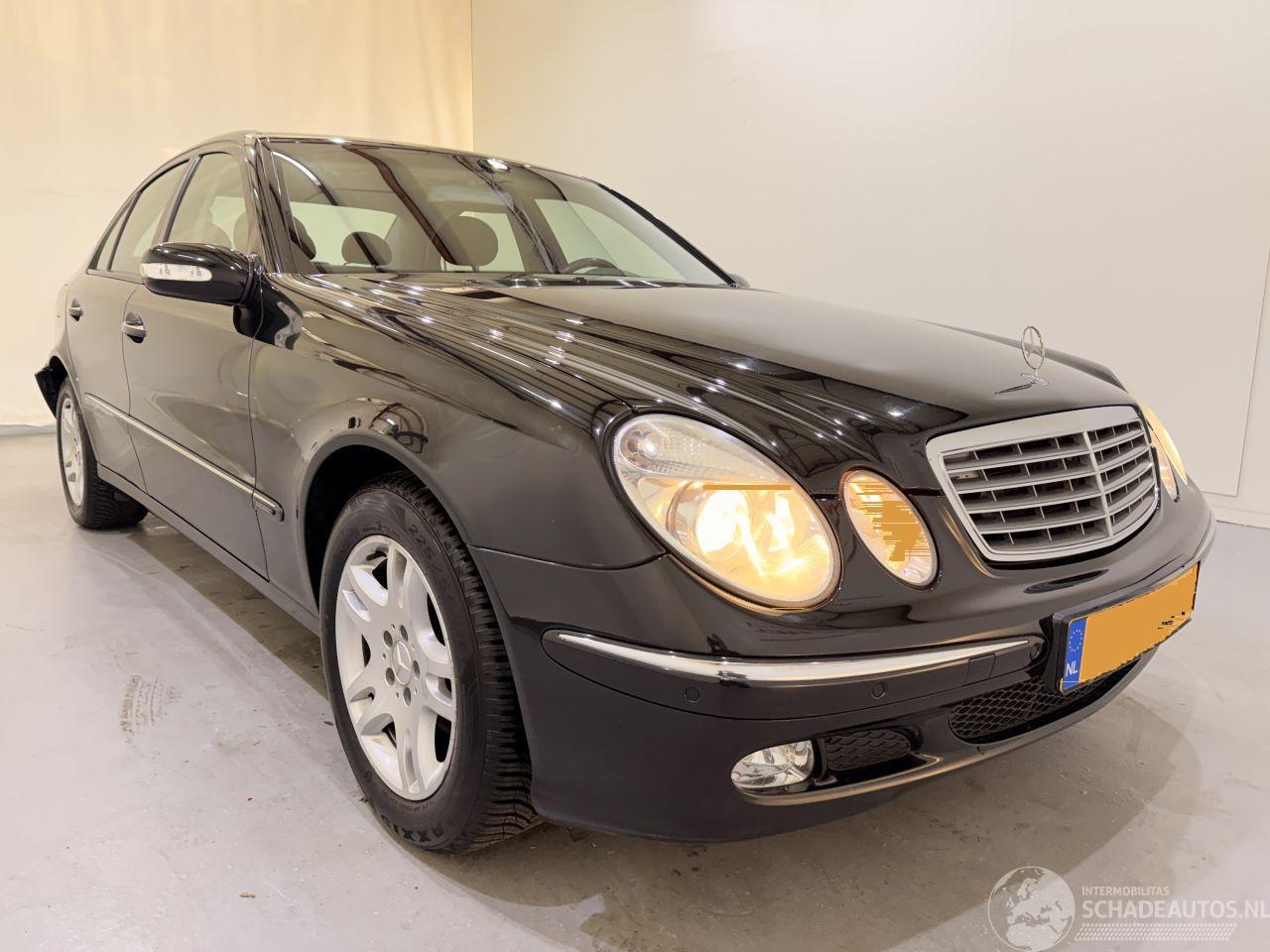 Mercedes E-klasse Sedan E200 K Avantgarde Aut