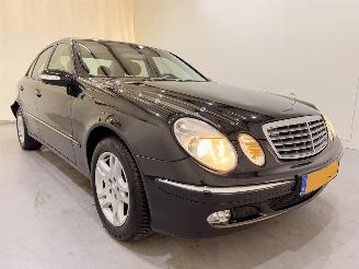 Unfallwagen Mercedes E-klasse Sedan E200 K Avantgarde Aut 2004/5