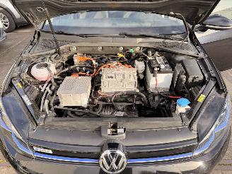 Volkswagen Golf VII e-Golf Limited 100kW picture 15