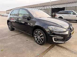 Volkswagen Golf VII e-Golf Limited 100kW picture 25