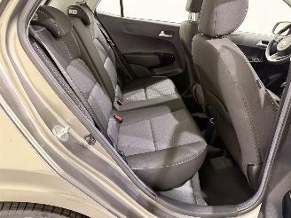 Kia Picanto 1.0 Comfortplus Navigator picture 23