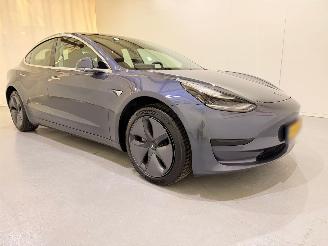 uszkodzony samochody osobowe Tesla Model 3 Standard Range Plus 225kW 2020/3