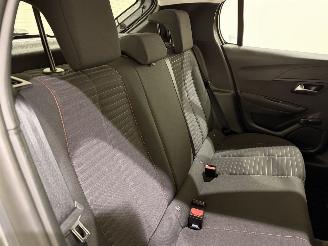 Peugeot 208 1.2 PureTech 100 Active Automaat picture 30
