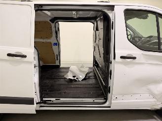 Ford Transit Custom 2.2 TDCi L2H1 Trend Navi picture 20