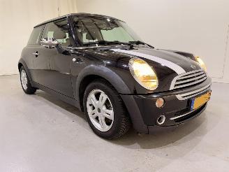 Coche accidentado Mini Cooper 1.6 ONE Black Union Jack Aut. 2005/7