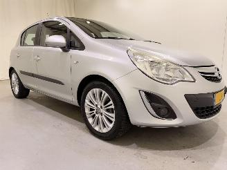 Schadeauto Opel Corsa HB 1.4 Cosmo Navi/Clima/NAP 2013/10